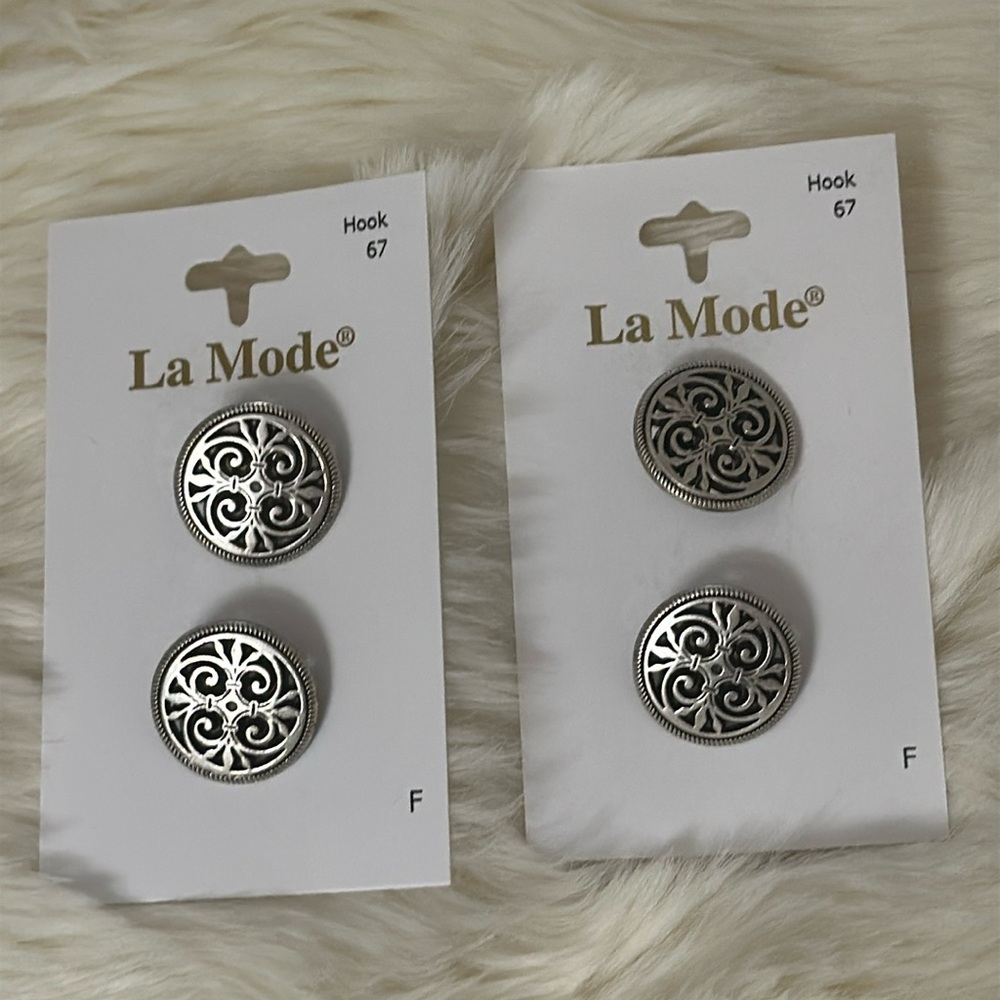 2 cards silver metal Buttons New - $1 if bundled
